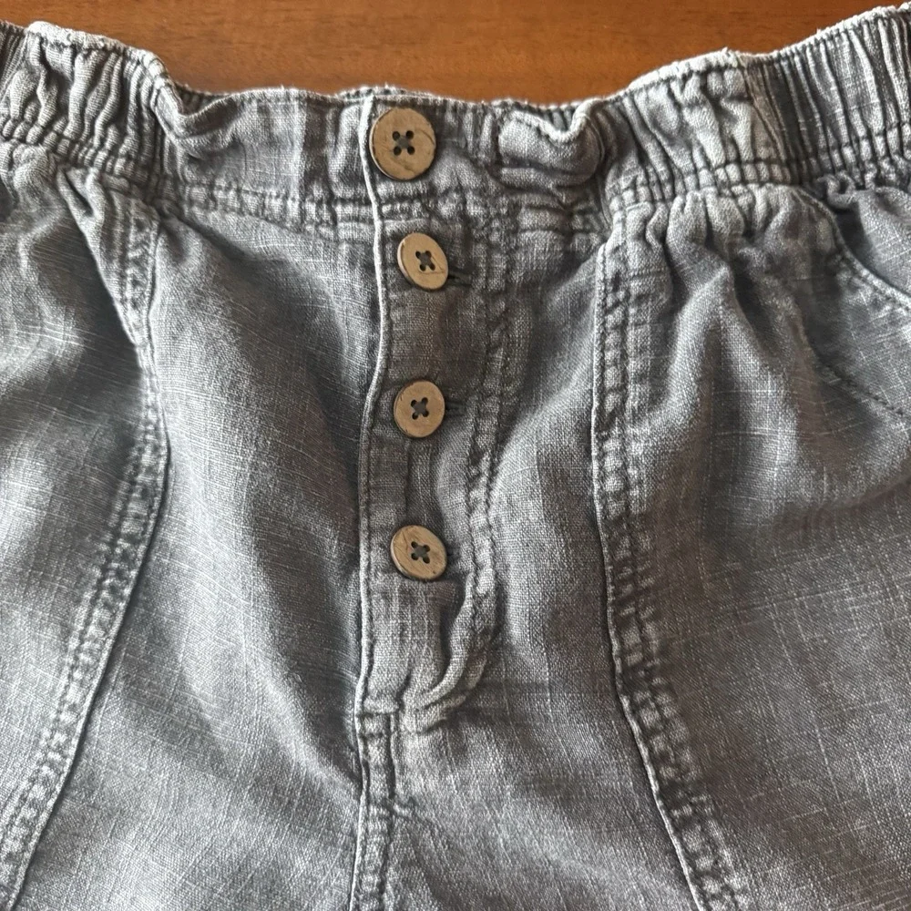 Free People XS Sage Green Linen Blend Pull On Shorts Elastic Waist Boho Pockets